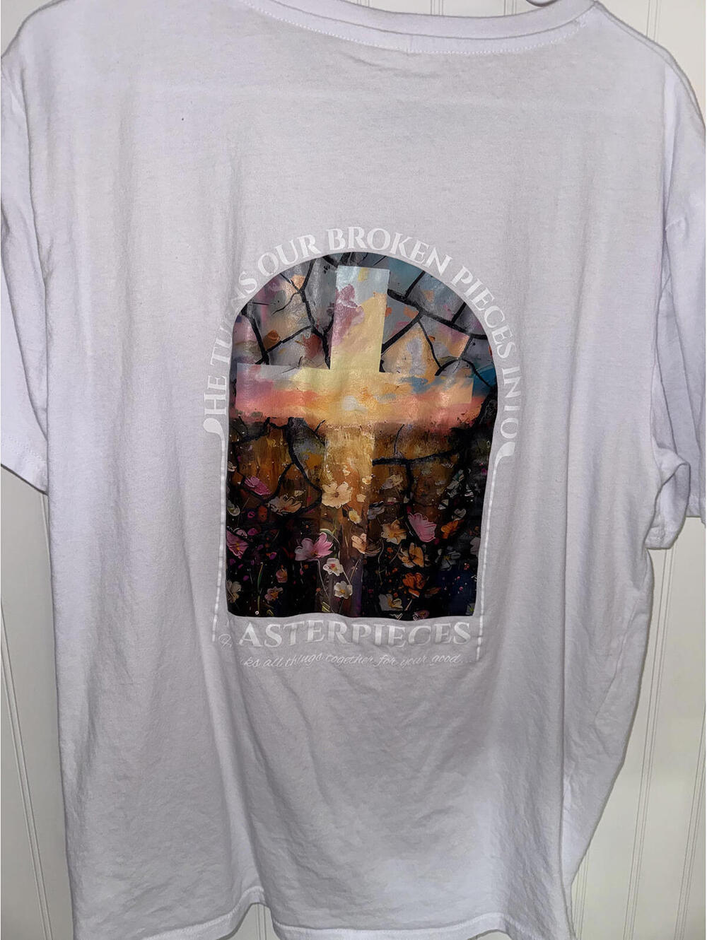 M&T White Cotton Christian XL T-Shirt with Cross Print